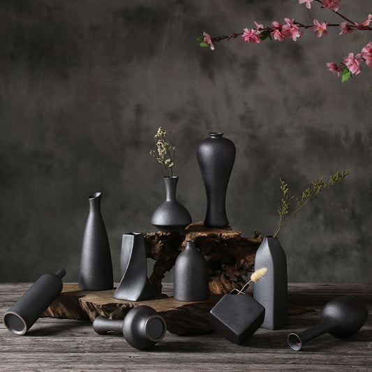 Zen Noir Vase